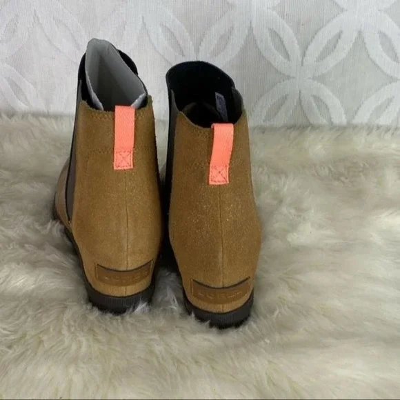 Sorel Joan Of Arctic Wedge II Chelsea Bootie size 5 - Picture 4 of 7